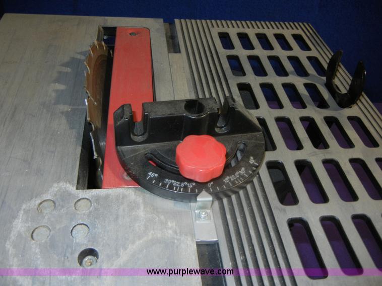 image for item D9748 Central Machinery 10" table saw