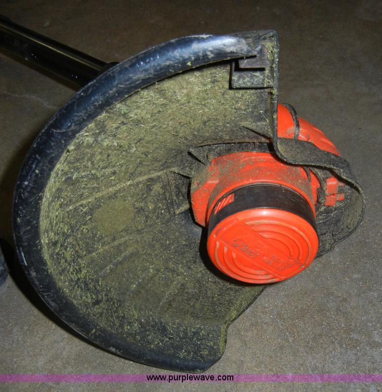 image for item D9754 Black & Decker 18v cordless weed eater