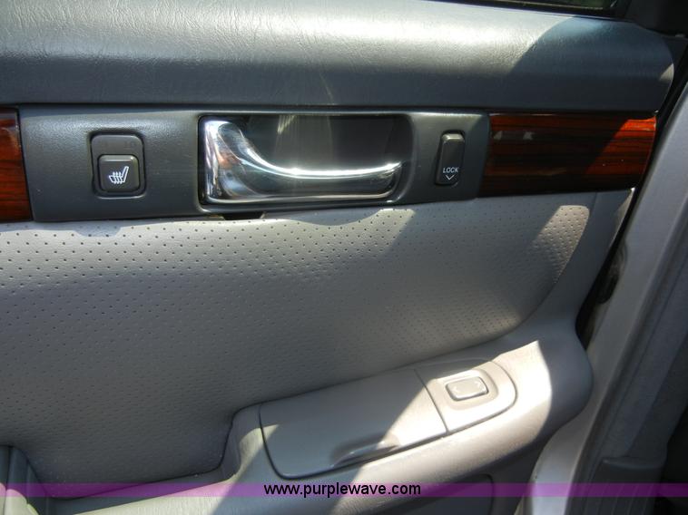 image for item D9793 2002 Cadillac Seville STS