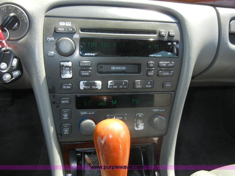 image for item D9793 2002 Cadillac Seville STS