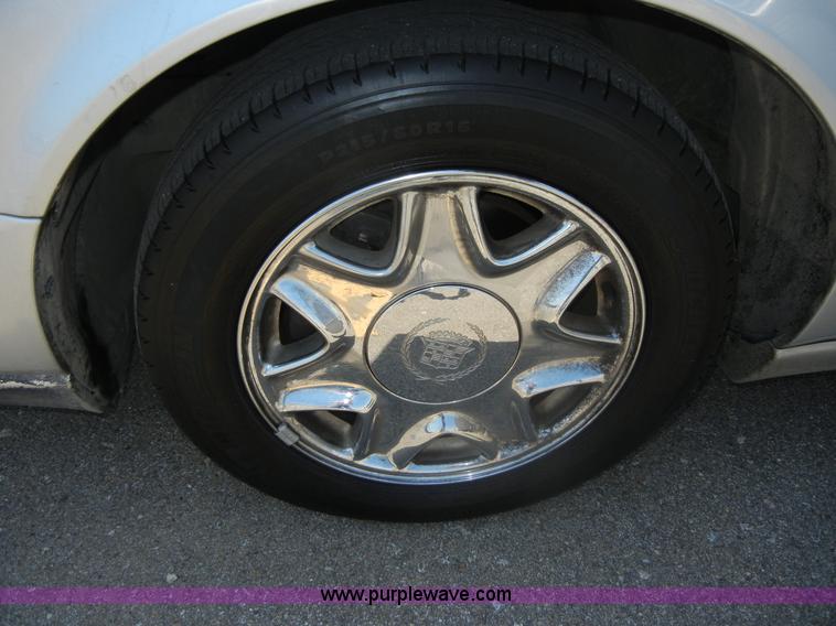 image for item D9793 2002 Cadillac Seville STS