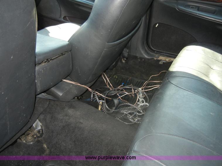 image for item D9794 2003 Chrysler Concorde LXi