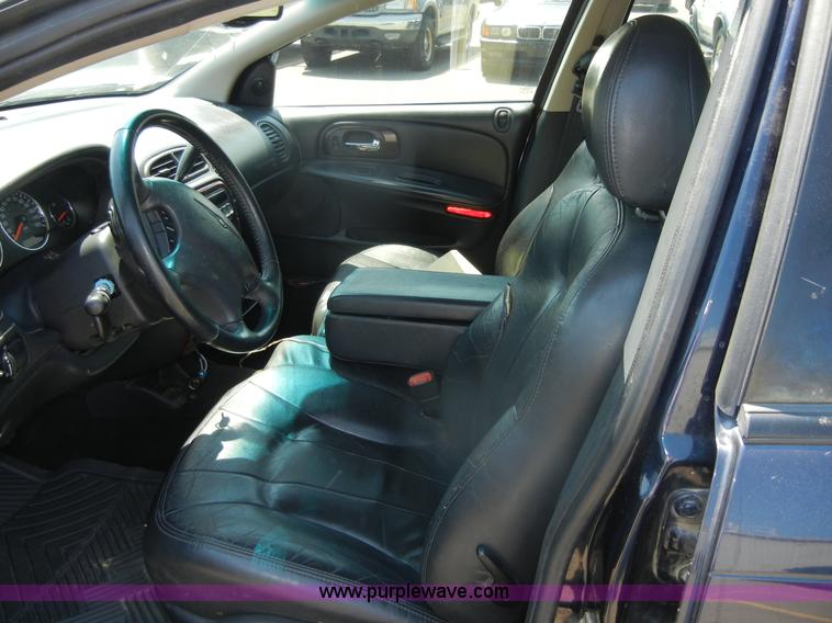 image for item D9794 2003 Chrysler Concorde LXi