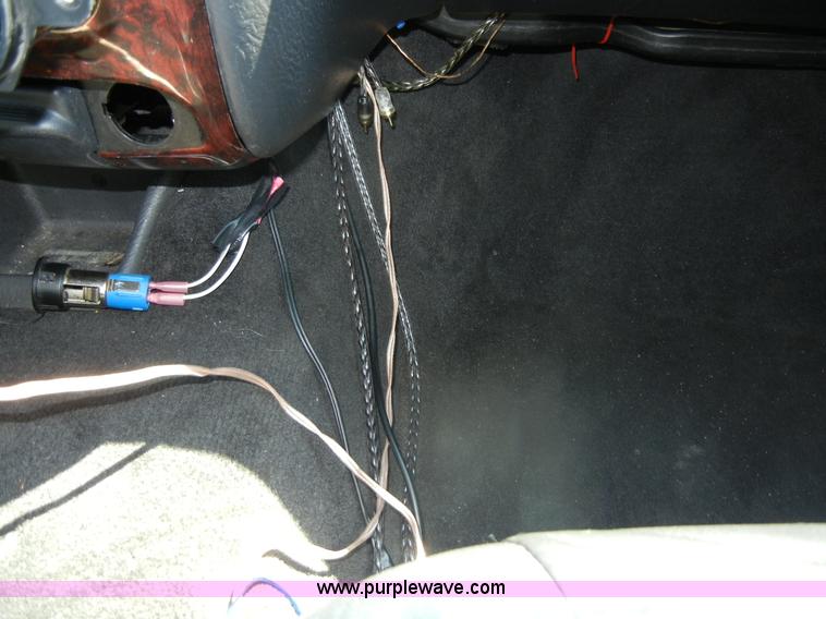 image for item D9794 2003 Chrysler Concorde LXi