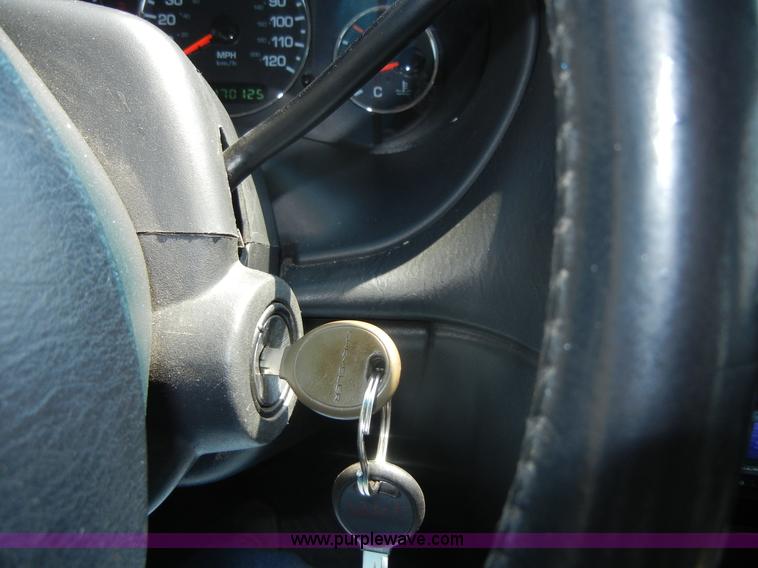 image for item D9794 2003 Chrysler Concorde LXi