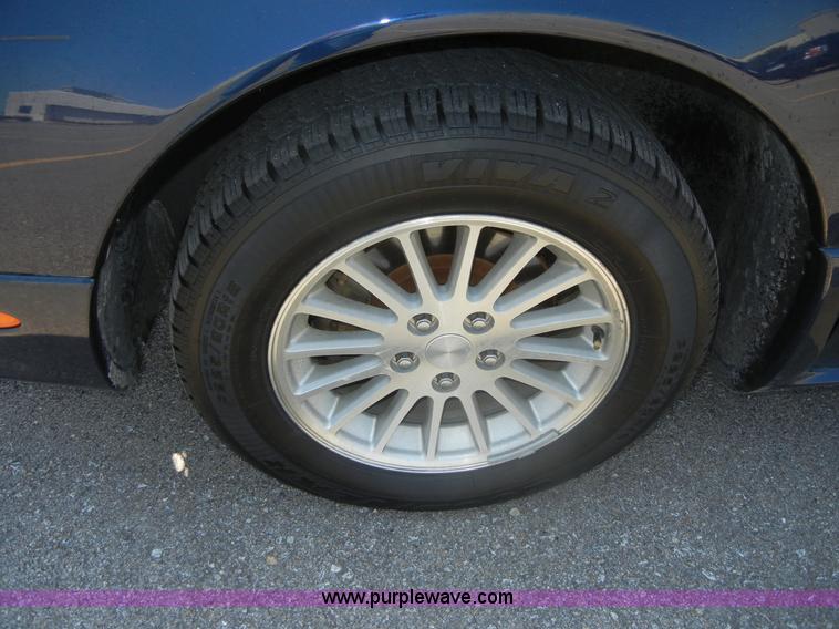 image for item D9794 2003 Chrysler Concorde LXi