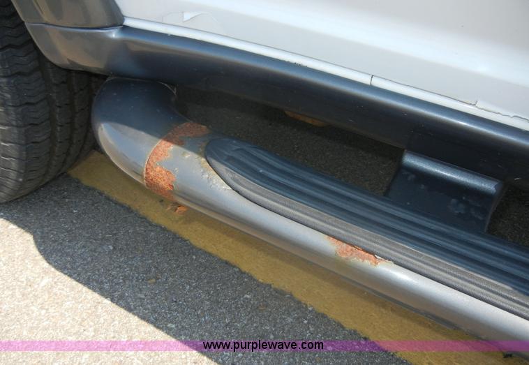 image for item D9795 2000 Ford Explorer XLT SUV