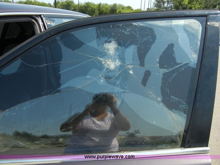 image for item D9796 1998 BMW 750iL