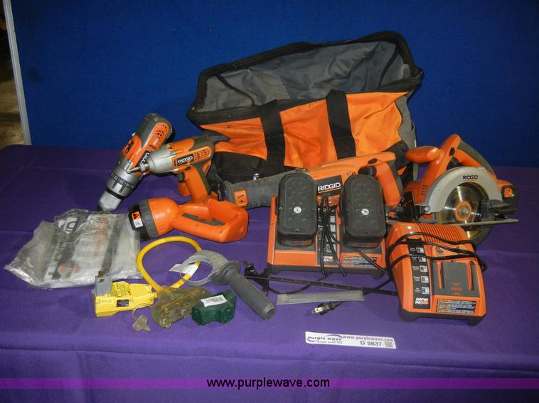 Ridgid 18v cordless tool set with canvas bag in Manhattan, KS Item