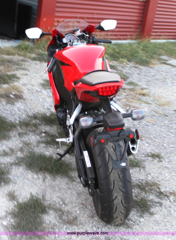 image for item F9847 2008 Honda CBR1000RR motorcycle