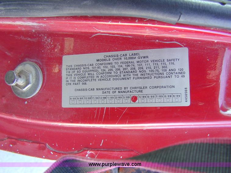 image for item A1186 1989 Dodge Ram D350 pickup truck