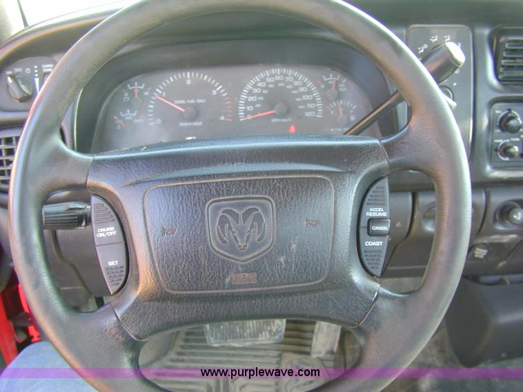 image for item A1187 2002 Dodge Ram 2500 pickup truck