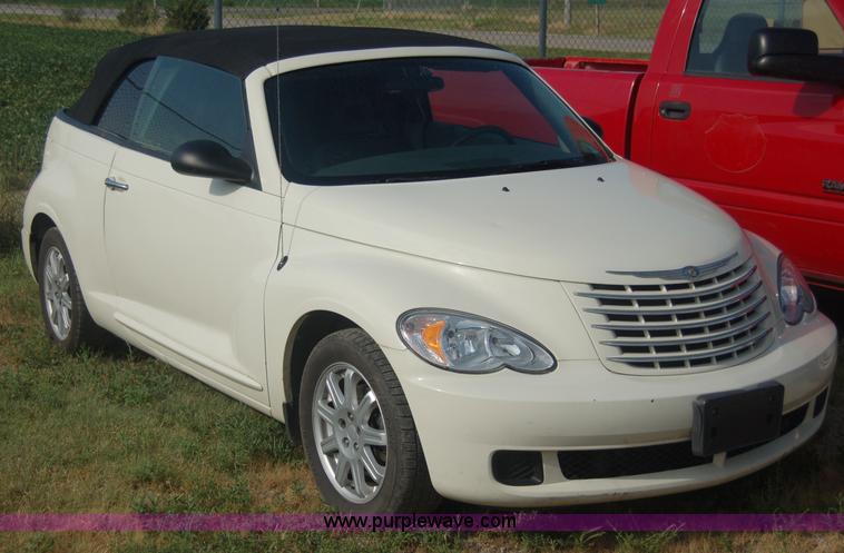 image for item A1211 2007 Chrysler PT Cruiser convertible
