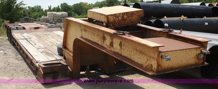 image for item A2178 1980 Hyster low boy trailer