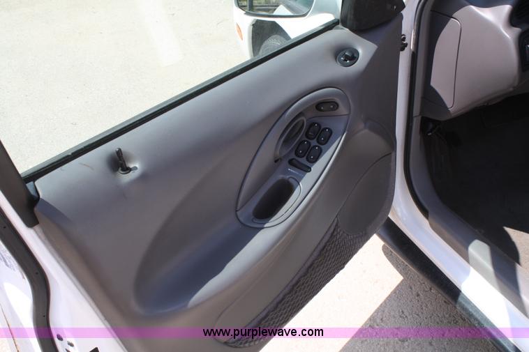 image for item A2222 1997 Ford Taurus GL