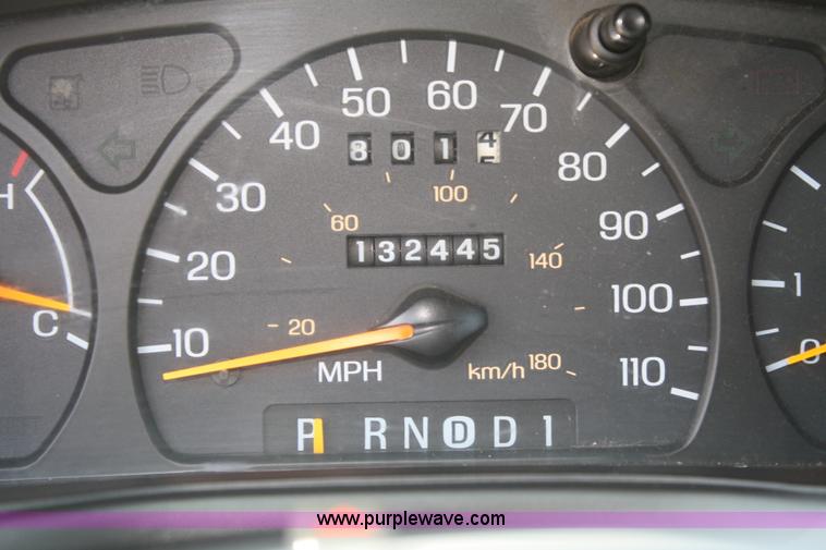 image for item A2222 1997 Ford Taurus GL