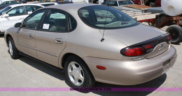 image for item A2224 1999 Ford Taurus SE