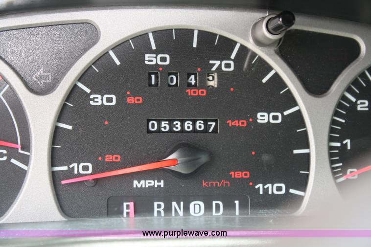 image for item A2224 1999 Ford Taurus SE