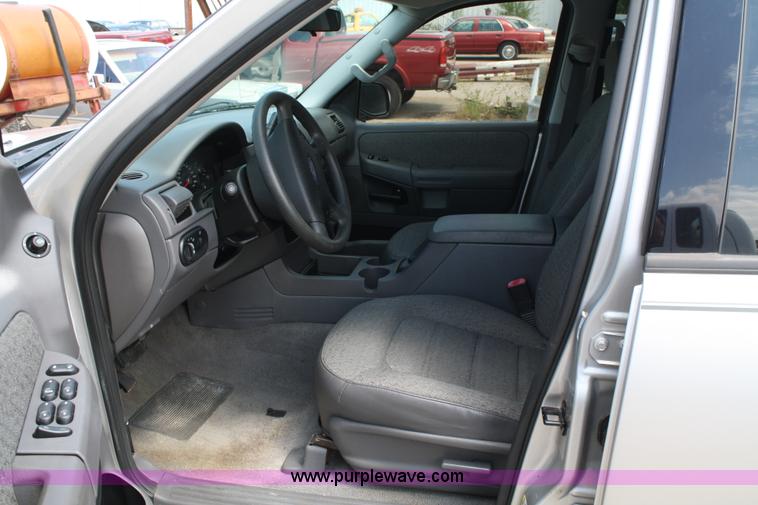 image for item A2225 2004 Ford Explorer XLS SUV
