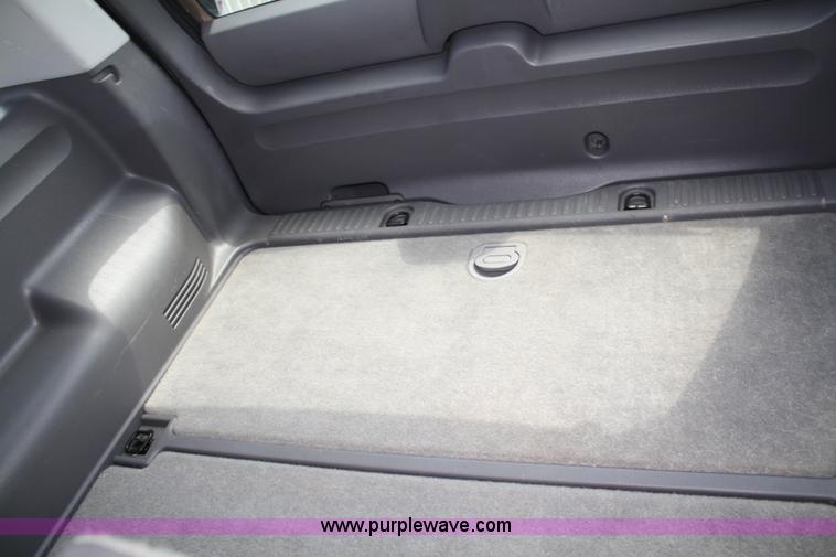 image for item A2225 2004 Ford Explorer XLS SUV