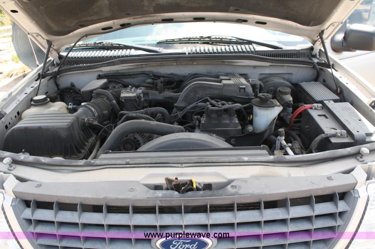 image for item A2225 2004 Ford Explorer XLS SUV