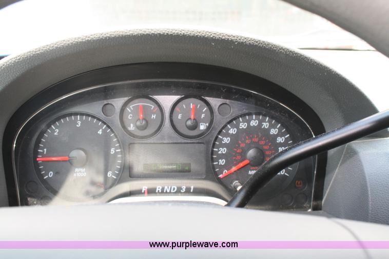 image for item A2226 2007 Ford Freestar SE