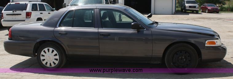 image for item A2227 2009 Ford Crown Victoria Police Interceptor