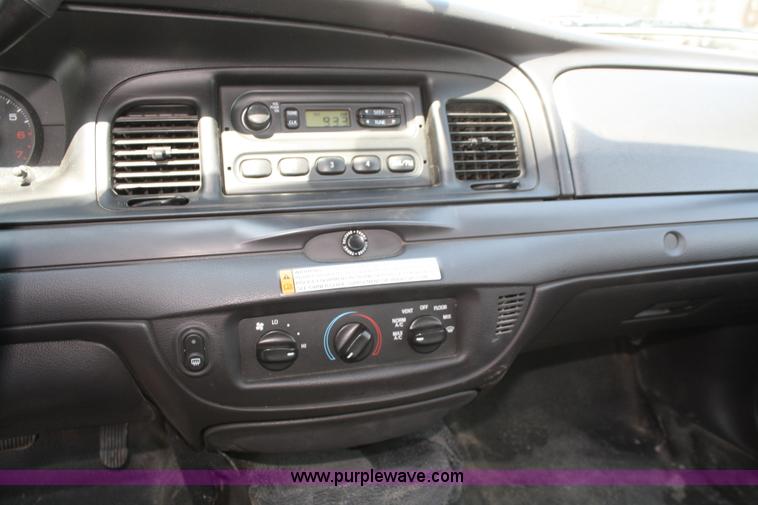 image for item A2227 2009 Ford Crown Victoria Police Interceptor