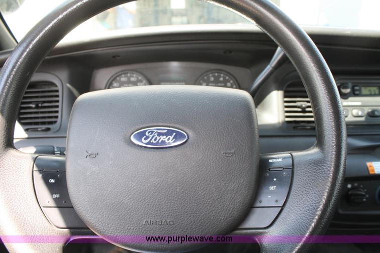 image for item A2227 2009 Ford Crown Victoria Police Interceptor