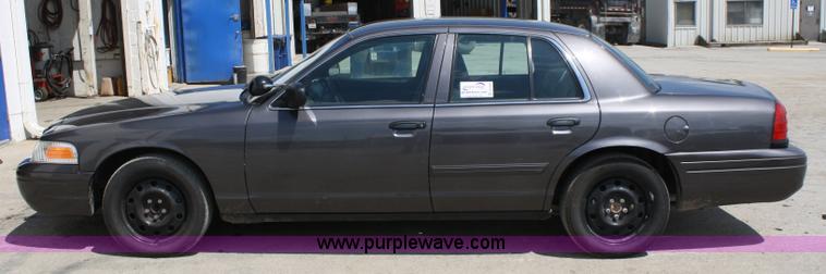 image for item A2229 2009 Ford Crown Victoria Police Interceptor