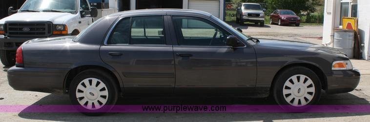 image for item A2229 2009 Ford Crown Victoria Police Interceptor