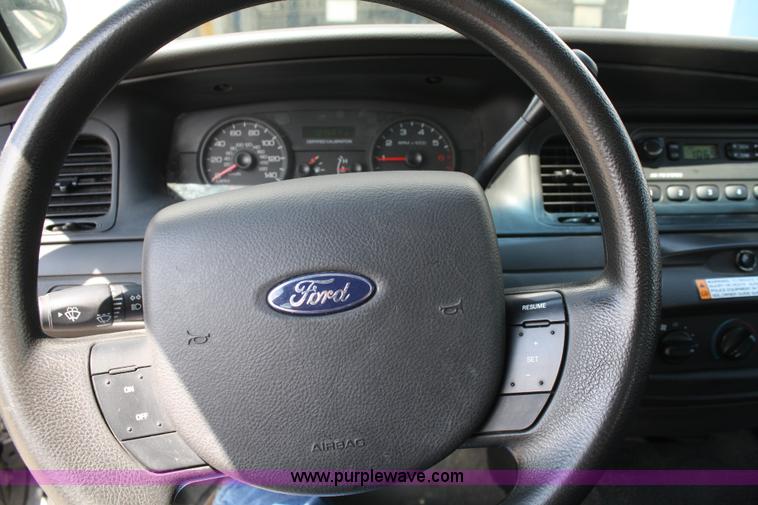 image for item A2229 2009 Ford Crown Victoria Police Interceptor