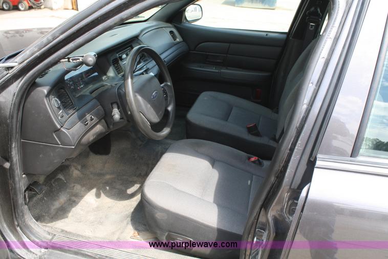 image for item A2231 2009 Ford Crown Victoria Police Interceptor