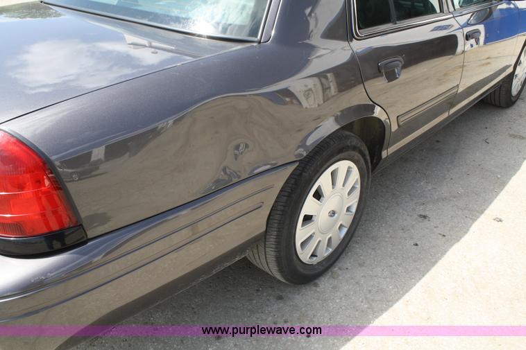 image for item A2231 2009 Ford Crown Victoria Police Interceptor