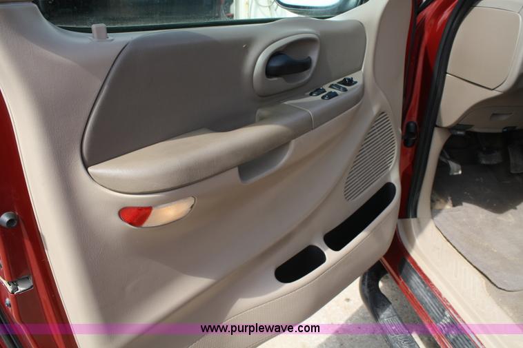 image for item A2235 2000 Ford F150 extended cab pickup truck