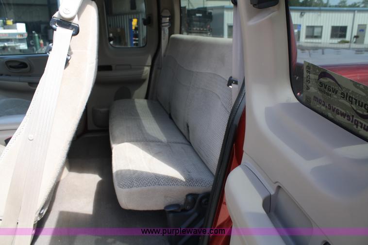 image for item A2235 2000 Ford F150 extended cab pickup truck