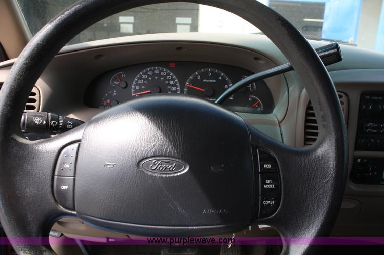 image for item A2235 2000 Ford F150 extended cab pickup truck