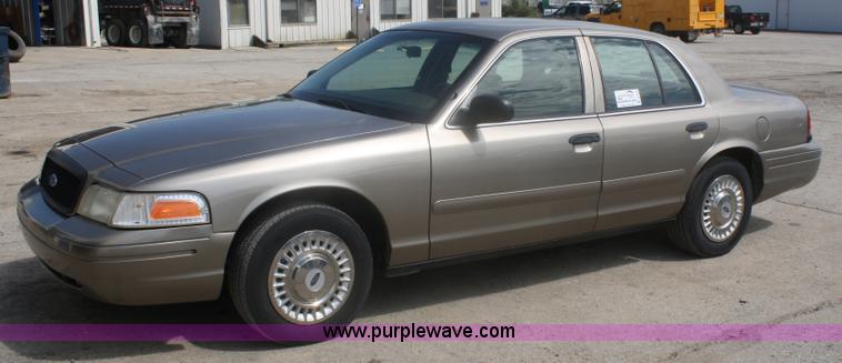 image for item A2236 2002 Ford Crown Victoria Police Interceptor