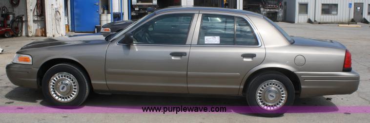 image for item A2236 2002 Ford Crown Victoria Police Interceptor
