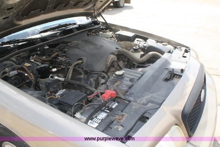 image for item A2236 2002 Ford Crown Victoria Police Interceptor