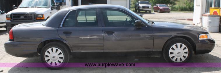 image for item A2238 2008 Ford Crown Victoria Police Interceptor