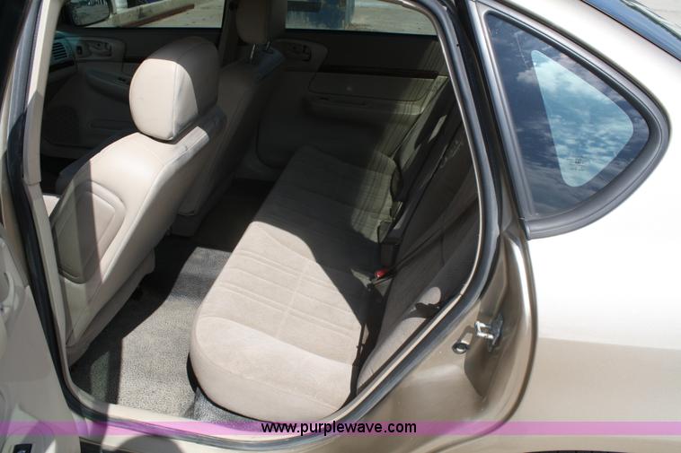 image for item A2239 2004 Chevrolet Impala