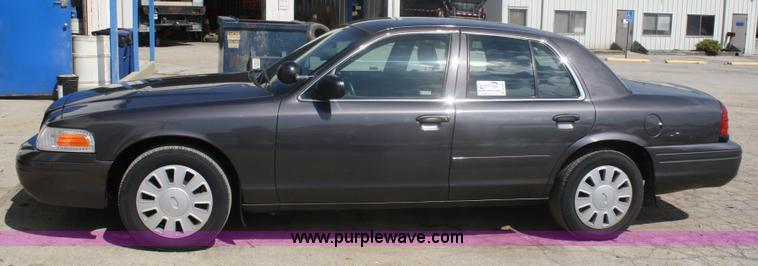 image for item A2241 2007 Ford Crown Victoria Police Interceptor