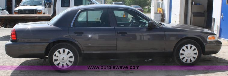 image for item A2241 2007 Ford Crown Victoria Police Interceptor
