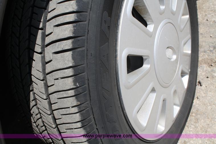 image for item A2241 2007 Ford Crown Victoria Police Interceptor