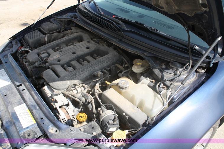 image for item A2244 2004 Dodge Intrepid SE