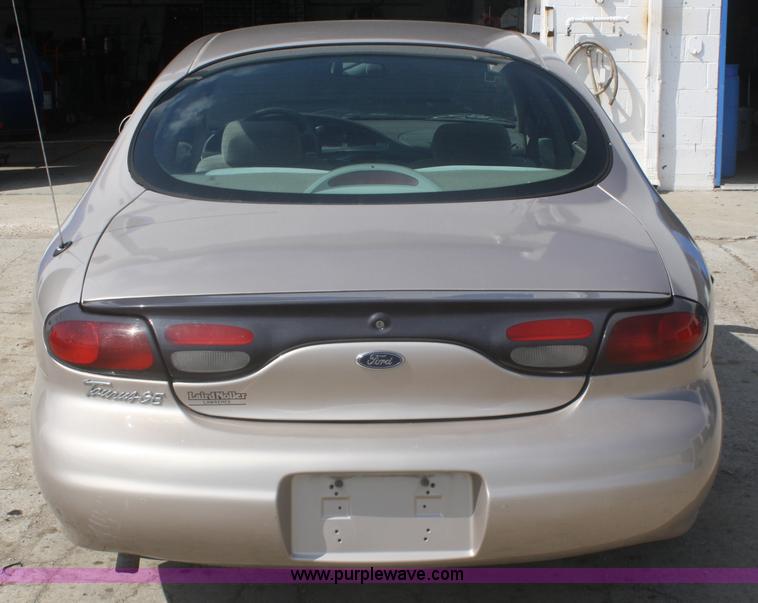 image for item A2245 1998 Ford Taurus SE