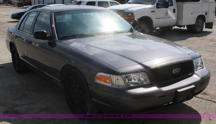 image for item A2246 2008 Ford Crown Victoria Police Interceptor