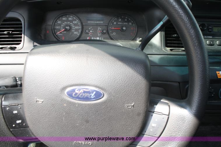 image for item A2246 2008 Ford Crown Victoria Police Interceptor