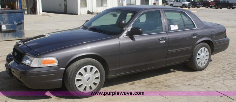 image for item A2247 2009 Ford Crown Victoria Police Interceptor